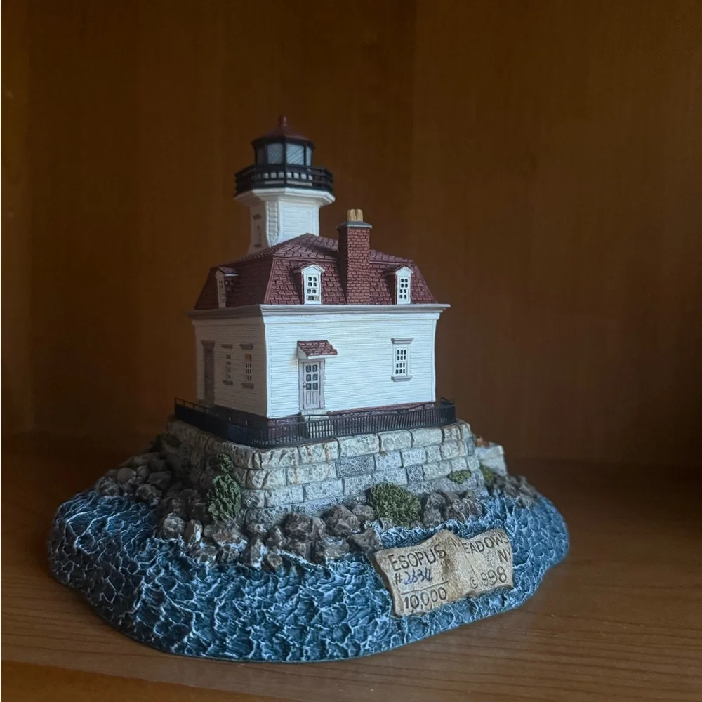 Esopus Meadows NY  Lighthouse Model. HARBOUR LIGHTS COLLECTION‎ - #231